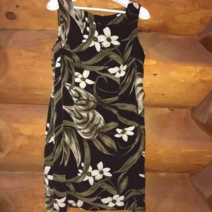 EUC Kathy Ireland Floral Square Neck Dress